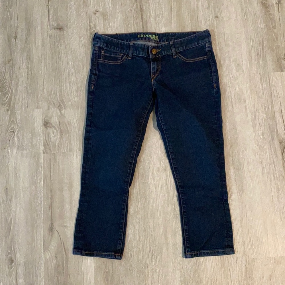 Express size 4 low rise cropped jeans